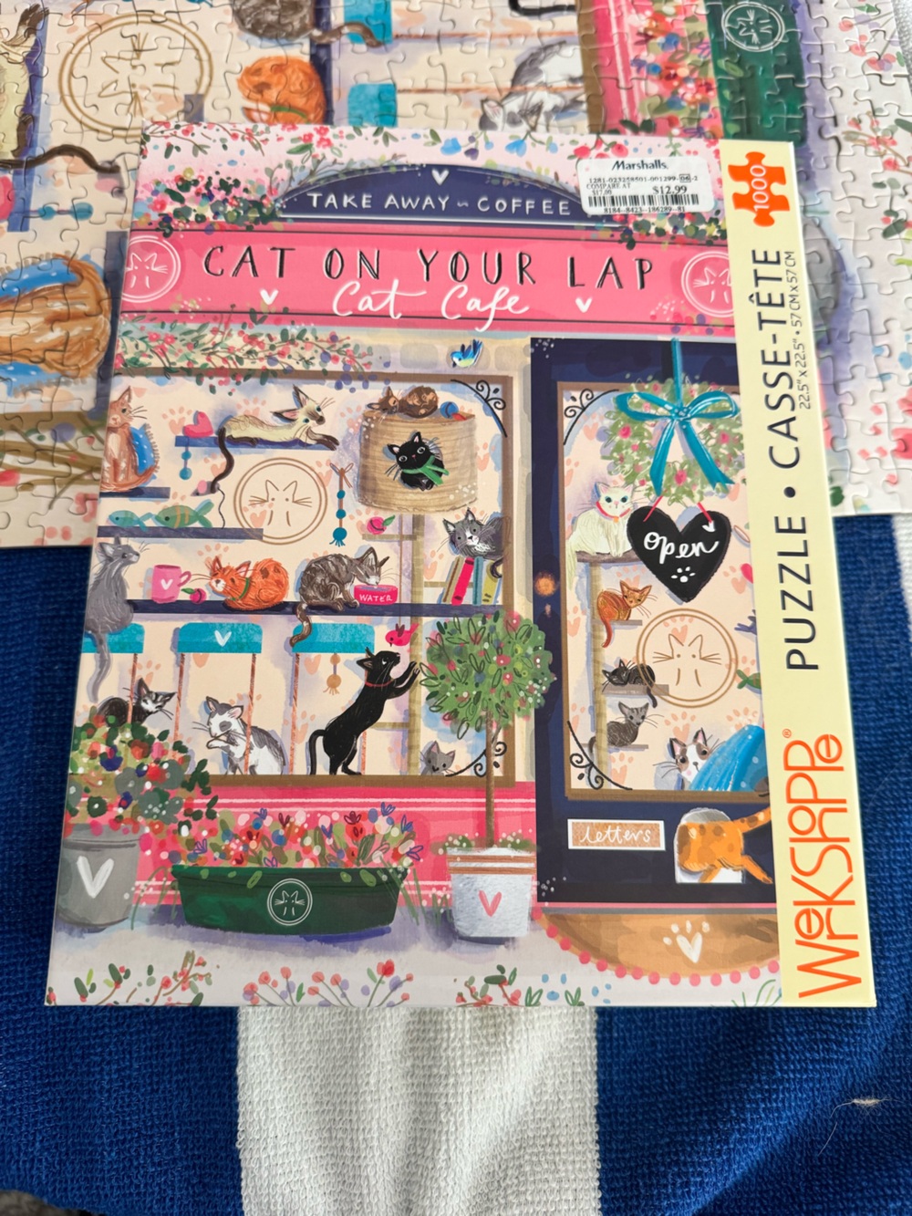 1000 piece ‘Cat on Your Lap' Cat Café Puzzle
